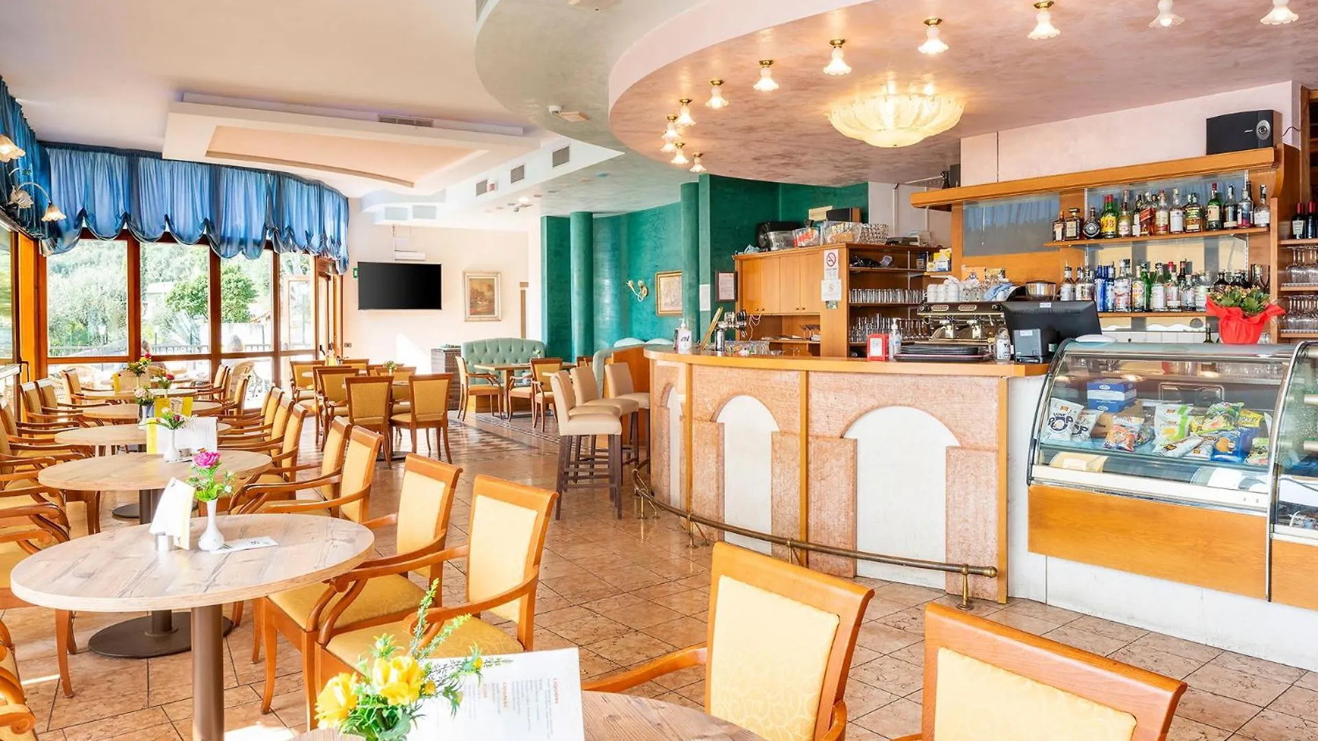 Centro Vacanze La Limonaia Limone sul Garda Hotel