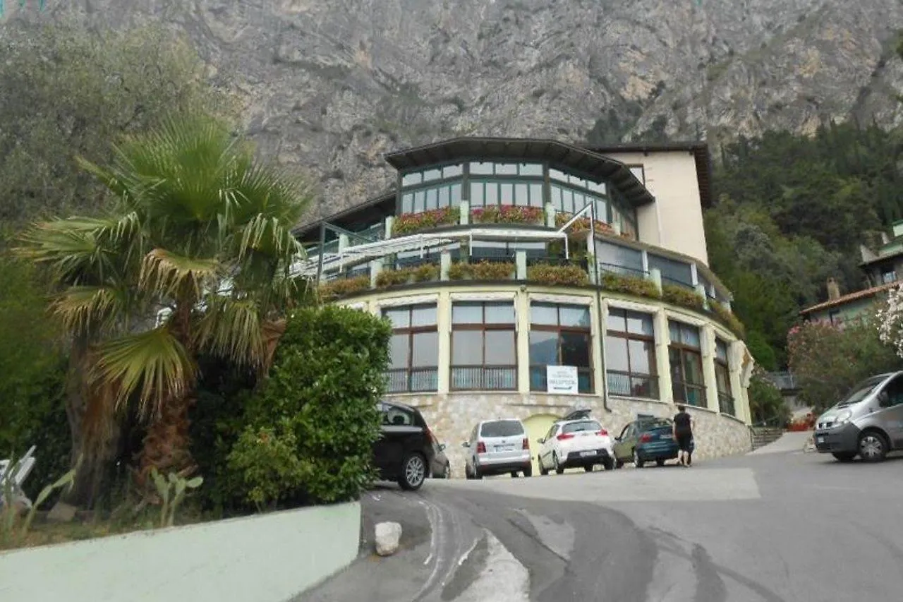 Centro Vacanze La Limonaia Limone sul Garda Hotel
