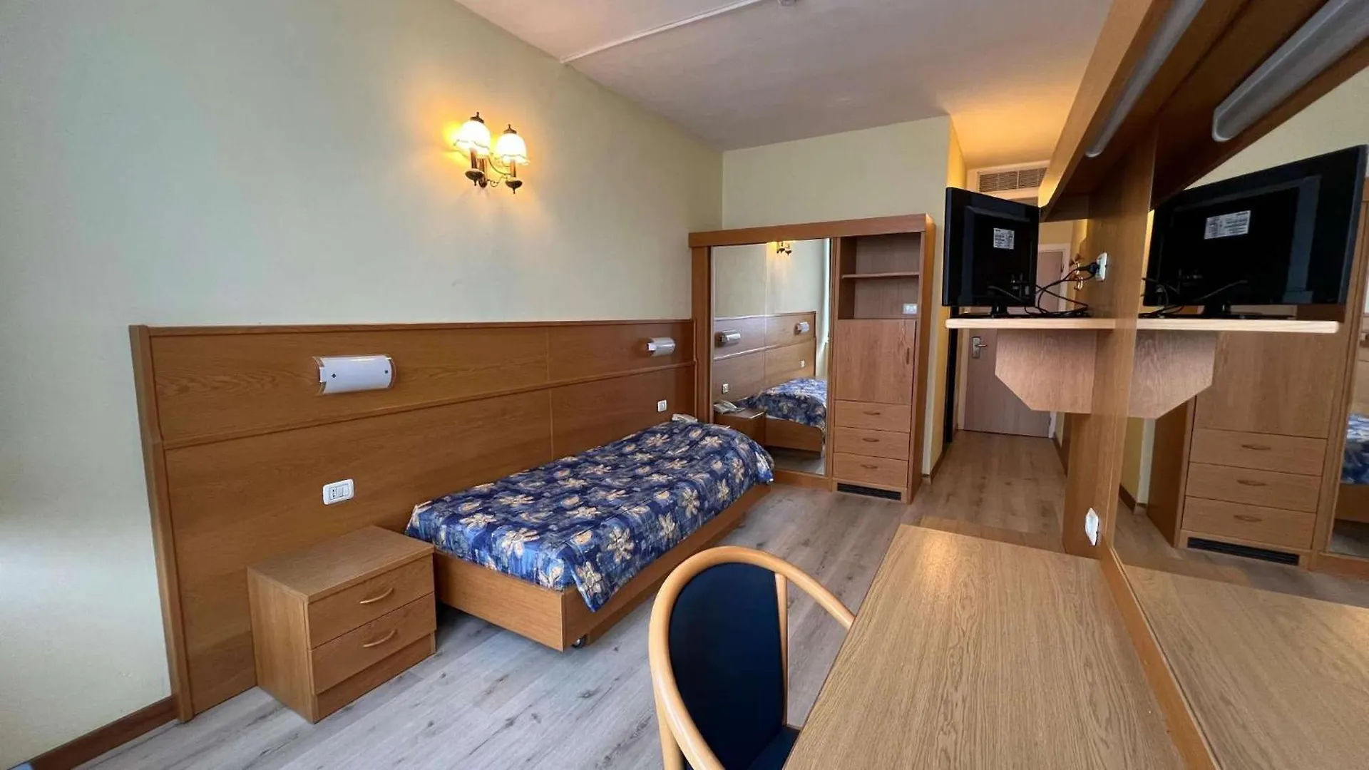 Szálloda Centro Vacanze La Limonaia Limone sul Garda